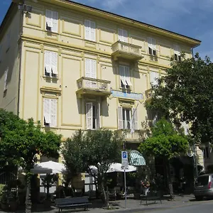 Hotell Miramare ***